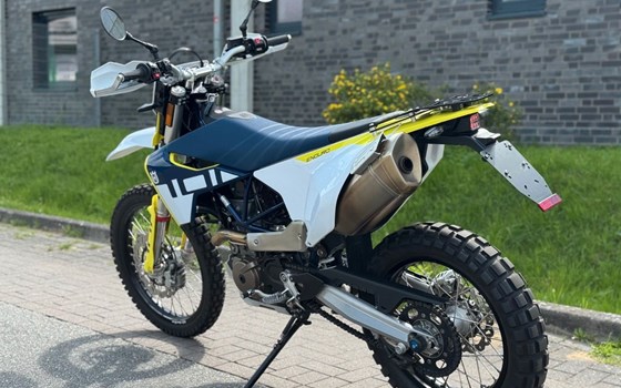 Gebrauchtmotorrad Husqvarna 701 Enduro - Bild 6