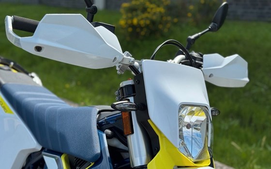 Gebrauchtmotorrad Husqvarna 701 Enduro - Bild 8