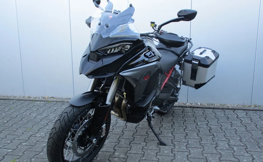 Angebot Ducati Multistrada V4 S Grand Tour Bild 2: Angebot Ducati Multistrada V4 S Grand Tour