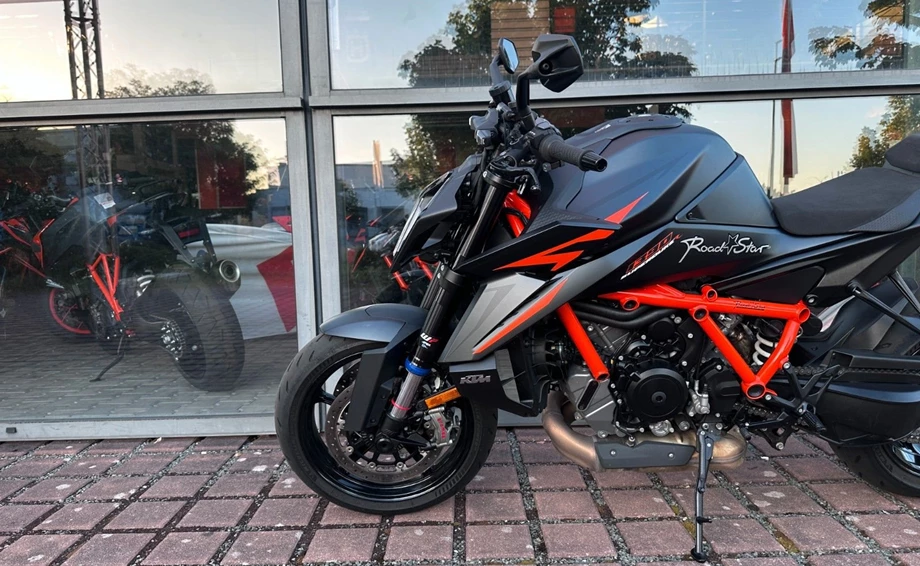 Angebot KTM 1390 Super Duke R EVO Bild 7: Angebot KTM 1390 Super Duke R EVO