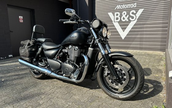 Gebrauchtmotorrad Triumph Thunderbird Storm - Bild 2