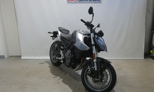 Suzuki GSX-8S
