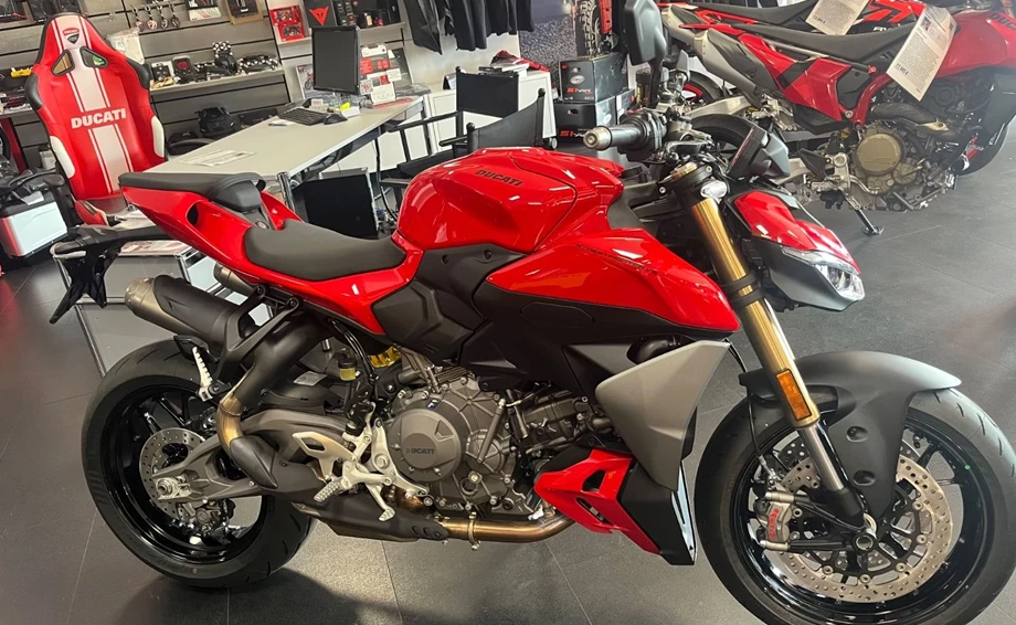 Angebot Ducati Streetfighter V2 Bild 1: Angebot Ducati Streetfighter V2