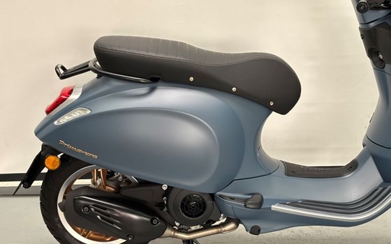 Neufahrzeug Vespa Primavera 125 Officina 8 - Bild 2