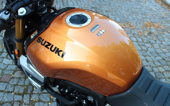 Neufahrzeug Suzuki GSX-8T - Bild 11