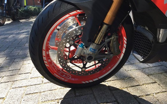 Gebrauchtmotorrad Aprilia Tuono V4 1100 Factory - Bild 11