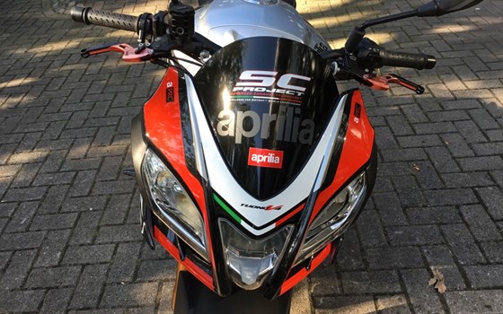 Gebrauchtmotorrad Aprilia Tuono V4 1100 Factory - Bild 14