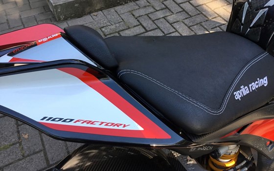 Gebrauchtmotorrad Aprilia Tuono V4 1100 Factory - Bild 17