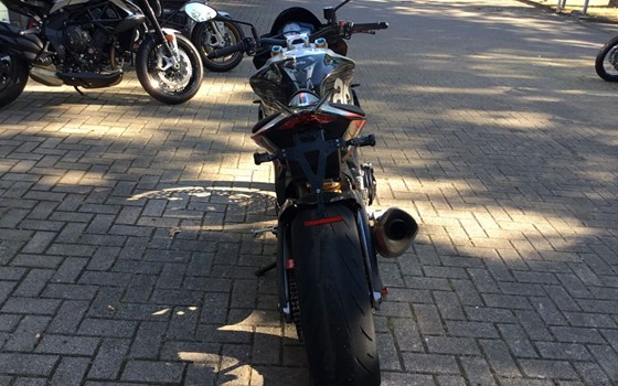 Gebrauchtmotorrad Aprilia Tuono V4 1100 Factory - Bild 4