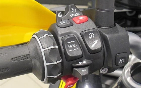 Gebrauchtmotorrad BMW F 750 GS - Bild 6 Gebrauchtmotorrad BMW F 750 GS - Bild 6