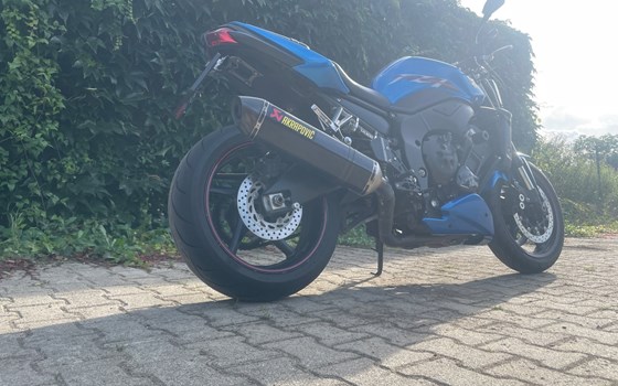 Gebrauchtmotorrad Yamaha FZ1 - Bild 3 Gebrauchtmotorrad Yamaha FZ1 - Bild 3
