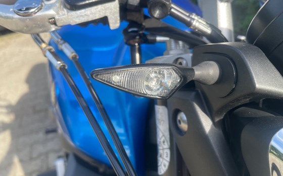 Gebrauchtmotorrad Yamaha FZ1 - Bild 7 Gebrauchtmotorrad Yamaha FZ1 - Bild 7