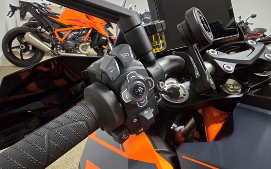Gebrauchtmotorrad KTM 1290 Super Duke GT - Bild 7