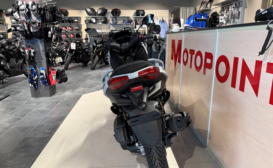 Angebot Yamaha XMAX 125 Tech MAX+ Bild 9: Angebot Yamaha XMAX 125 Tech MAX+