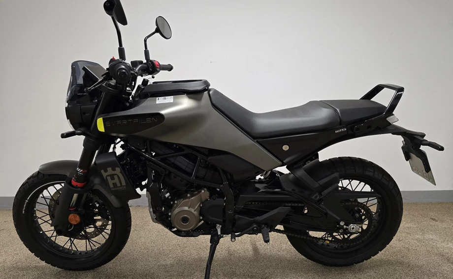 Angebot Husqvarna Svartpilen 125 Bild 2: Angebot Husqvarna Svartpilen 125