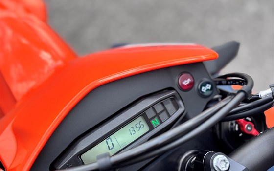 Gebrauchtmotorrad KTM 690 SMC R - Bild 5 Gebrauchtmotorrad KTM 690 SMC R - Bild 5