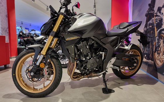 Gebrauchtmotorrad Honda CB1000 Hornet SP - Bild 2