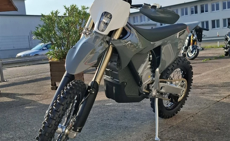 Angebot Stark Future Varg EX Bild 1: Angebot Stark Future Varg EX