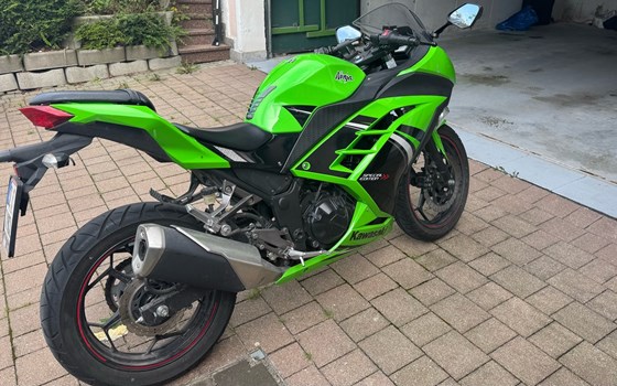 Gebrauchtmotorrad Kawasaki Ninja 300 - Bild 5 Gebrauchtmotorrad Kawasaki Ninja 300 - Bild 5
