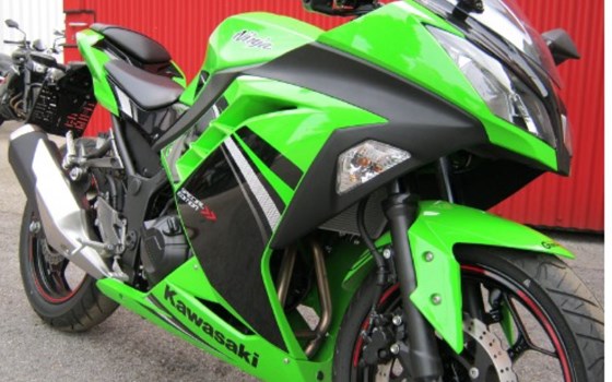 Gebrauchtmotorrad Kawasaki Ninja 300 - Bild 3 Gebrauchtmotorrad Kawasaki Ninja 300 - Bild 3