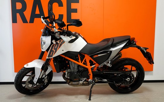 Gebrauchtmotorrad KTM 690 Duke - Bild 4 Gebrauchtmotorrad KTM 690 Duke - Bild 4