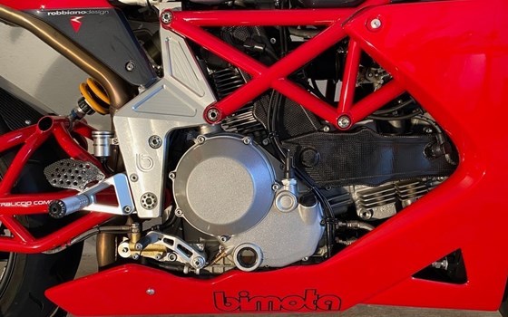 Gebrauchtmotorrad Bimota DB 5 Mille - Bild 3 Gebrauchtmotorrad Bimota DB 5 Mille - Bild 3