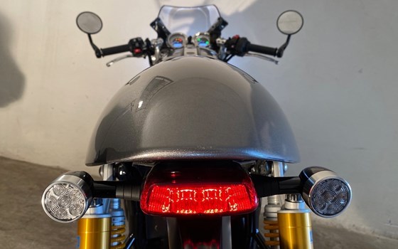 Gebrauchtmotorrad Triumph Thruxton 1200R - Bild 10
