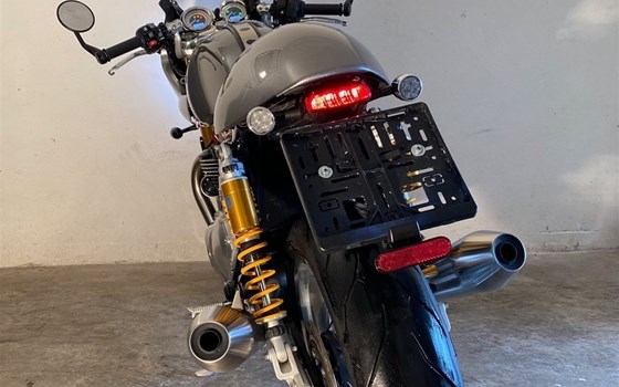 Gebrauchtmotorrad Triumph Thruxton 1200R - Bild 9 Gebrauchtmotorrad Triumph Thruxton 1200R - Bild 9