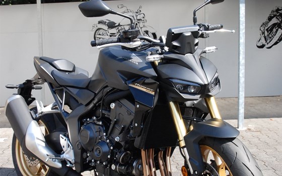 Gebrauchtmotorrad Honda CB1000 Hornet SP - Bild 11