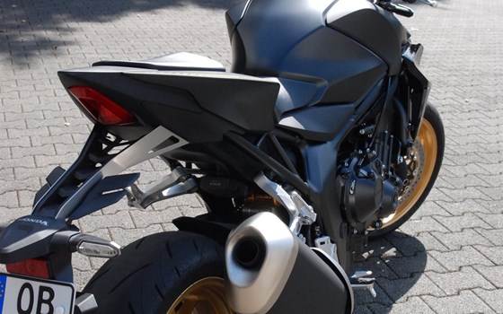 Gebrauchtmotorrad Honda CB1000 Hornet SP - Bild 12