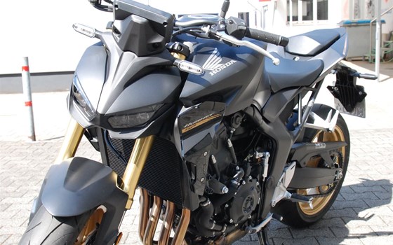 Gebrauchtmotorrad Honda CB1000 Hornet SP - Bild 13