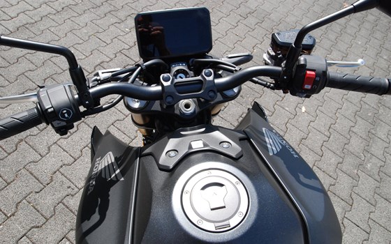 Gebrauchtmotorrad Honda CB1000 Hornet SP - Bild 8