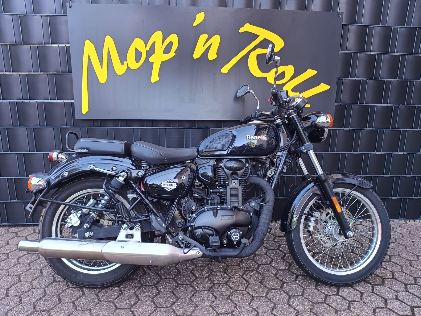 Benelli Imperiale 400