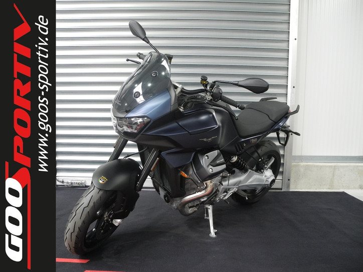 Moto Guzzi V100 Mandello