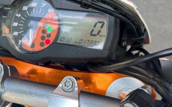 Gebrauchtmotorrad KTM 690 SMC R - Bild 8 Gebrauchtmotorrad KTM 690 SMC R - Bild 8