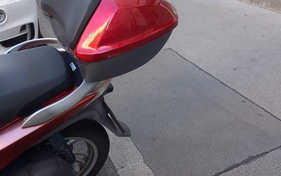 Gebrauchtmotorrad Honda SH125i - Bild 2