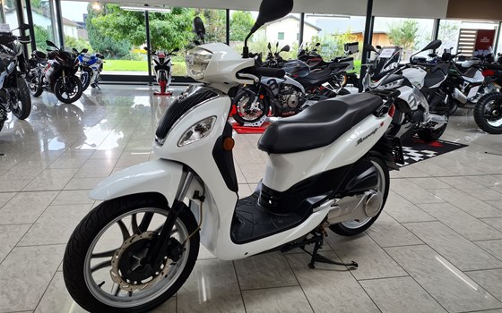 Gebrauchtmotorrad Sym Symphony 125 S - Bild 3 Gebrauchtmotorrad Sym Symphony 125 S - Bild 3