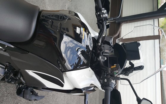 Gebrauchtmotorrad Kawasaki Versys 1100 SE - Bild 4 Gebrauchtmotorrad Kawasaki Versys 1100 SE - Bild 4