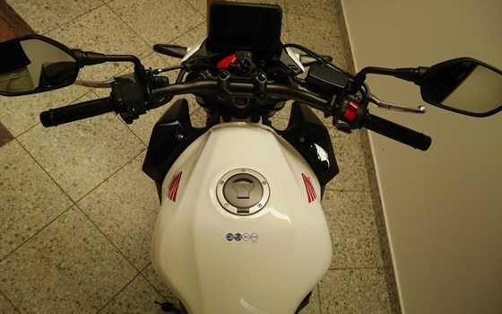 Gebrauchtmotorrad Honda CB500 Hornet - Bild 10 Gebrauchtmotorrad Honda CB500 Hornet - Bild 10