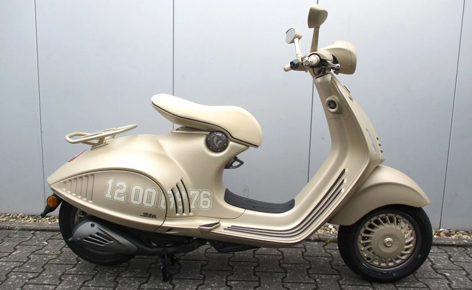 Angebot Vespa 946 Dragon Bild 3: Angebot Vespa 946 Dragon