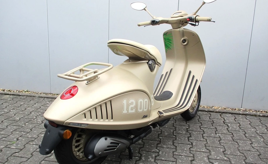 Angebot Vespa 946 Dragon Bild 6: Angebot Vespa 946 Dragon