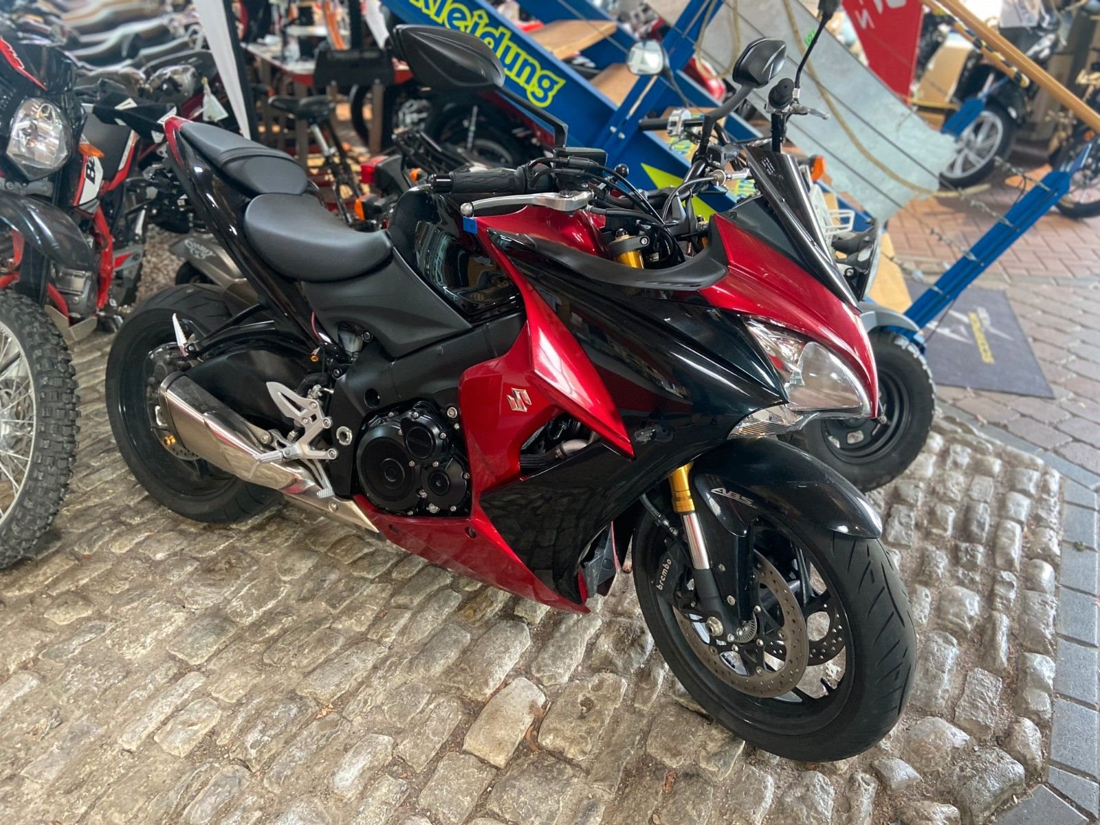 Suzuki GSX-S1000F