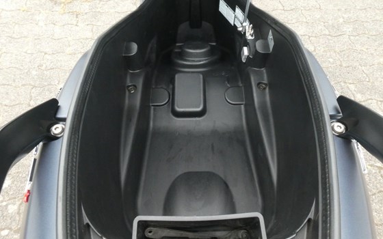 Gebrauchtmotorrad Sym Joymax Z+ 300i - Bild 11