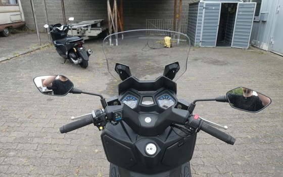 Gebrauchtmotorrad Sym Joymax Z+ 300i - Bild 9