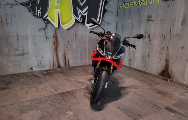 Aprilia Tuono V4 1100 Factory