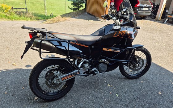 Gebrauchtmotorrad KTM 950 Adventure - Bild 2 Gebrauchtmotorrad KTM 950 Adventure - Bild 2