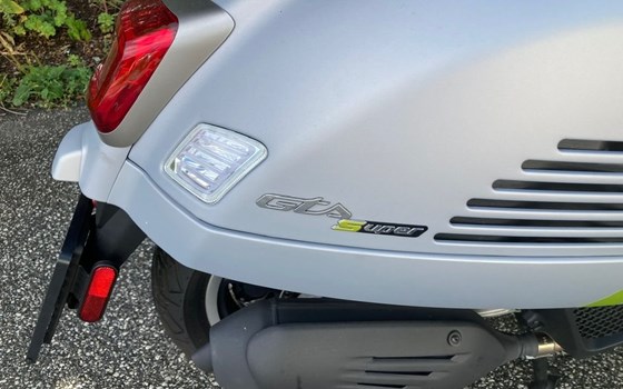 Gebrauchtmotorrad Vespa GTS 125 Super Tech - Bild 13 Gebrauchtmotorrad Vespa GTS 125 Super Tech - Bild 13