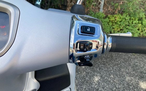 Gebrauchtmotorrad Vespa GTS 125 Super Tech - Bild 17 Gebrauchtmotorrad Vespa GTS 125 Super Tech - Bild 17