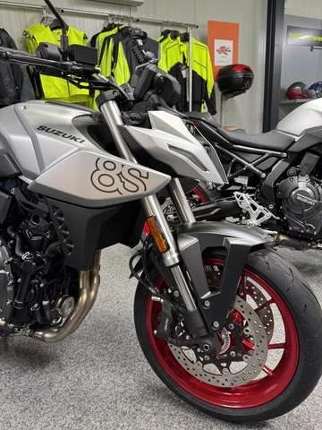 Angebot Suzuki GSX-8S Bild 2: Angebot Suzuki GSX-8S