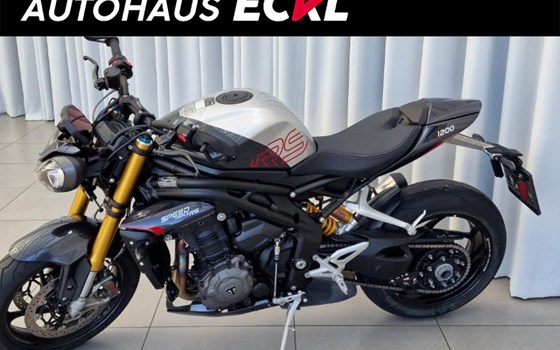 Gebrauchtmotorrad Triumph Speed Triple 1200 RS - Bild 1 Gebrauchtmotorrad Triumph Speed Triple 1200 RS - Bild 1